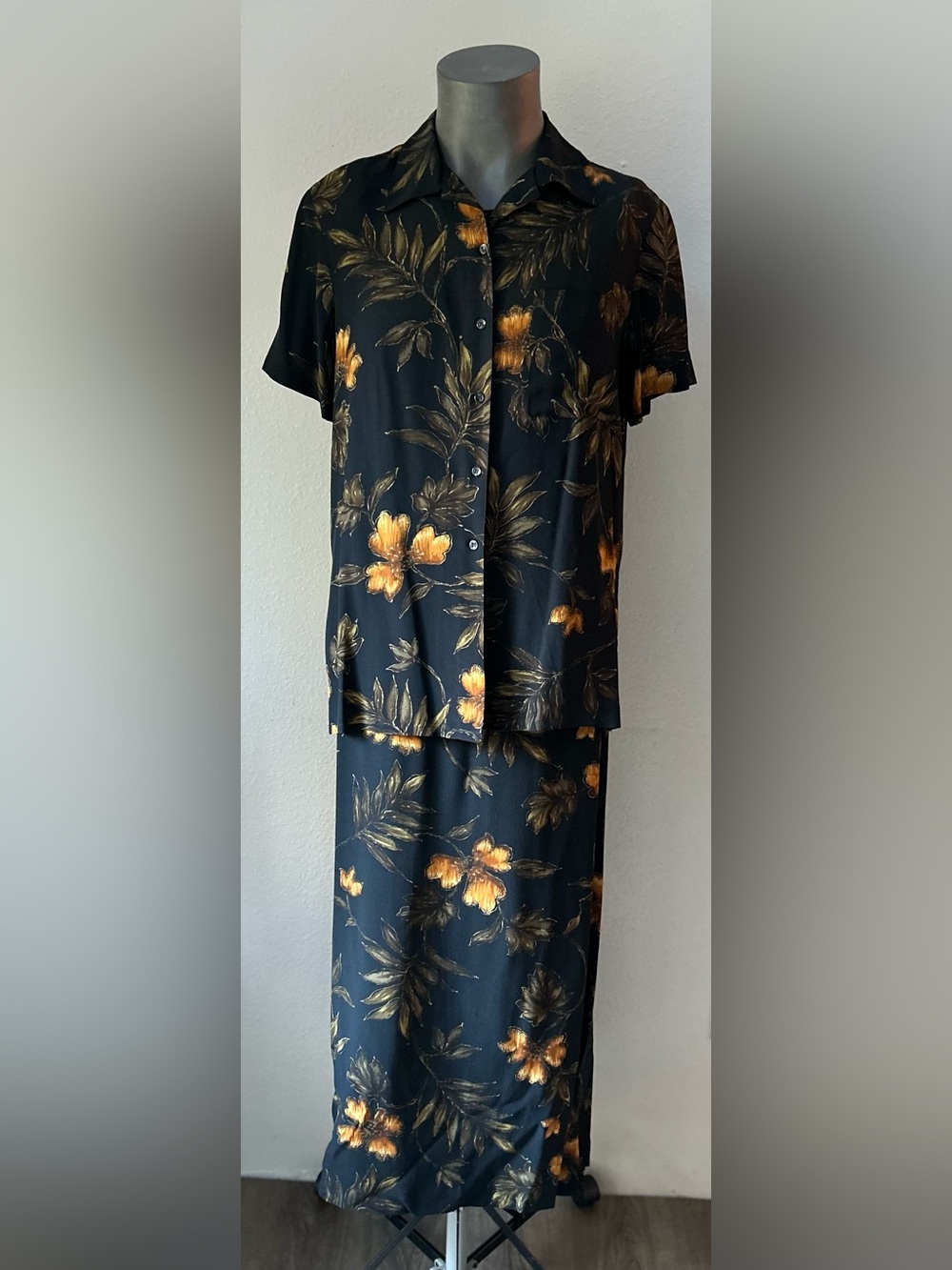 Jones NY 100% Silk Black Gold Floral Leaf Print Two-Piece Tank Fall Dress Set
